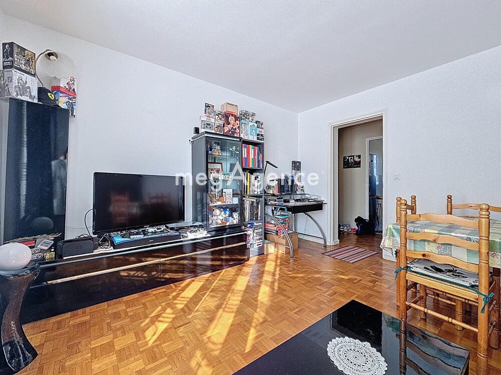 APPARTEMENT STUDIO DANS RESIDENCE CALME