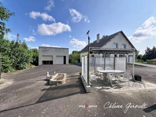 Vente Maison Contruction de qualité avec 7 chambres et beaucoup de stationnement ! Sartilly-baie-bocage