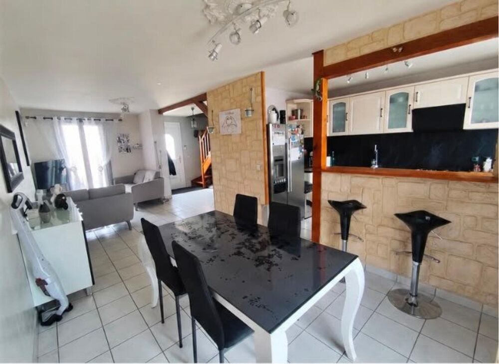 Vente Maison agréable maison familiale ,à proximité des écoles, commerces et transports Persan