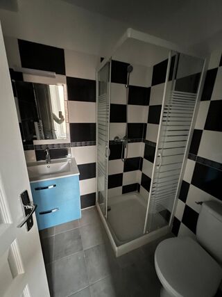  Immeuble à vendre 172 m² Sens