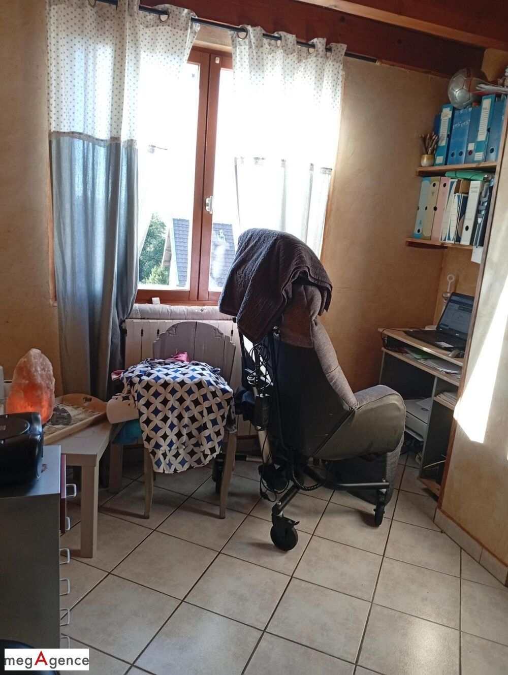 Vente Maison Maison 4 chambres garage chalet sur 2000 m² de terrain. Abrest