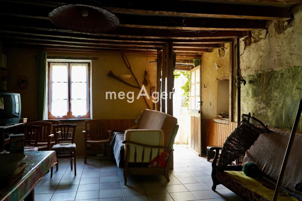 Vente Maison projet de rénovation : petit budget, grand potentiel Chazelet