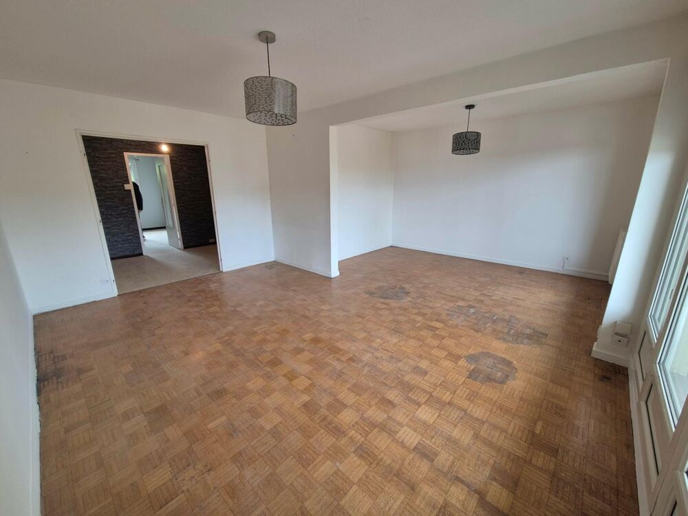 Vente Appartement T4 entièrement rénové dans une petite copropriété. Balcon profitable carrelé La ricamarie