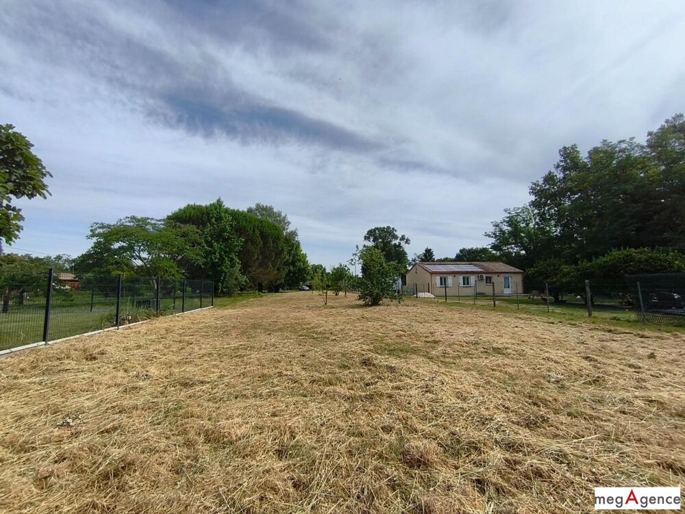 Vente Terrain Terrain constructible de 1 667 m² à Saint-Girons-d'Aiguevives Saint-girons-d'aiguevives