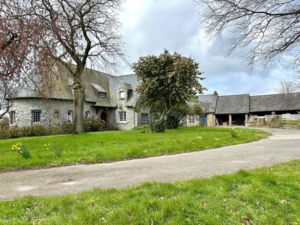 Vente Maison Propriété de 223 m2 sur un terrain clos avec dépendances. Saint-brice-en-cogles