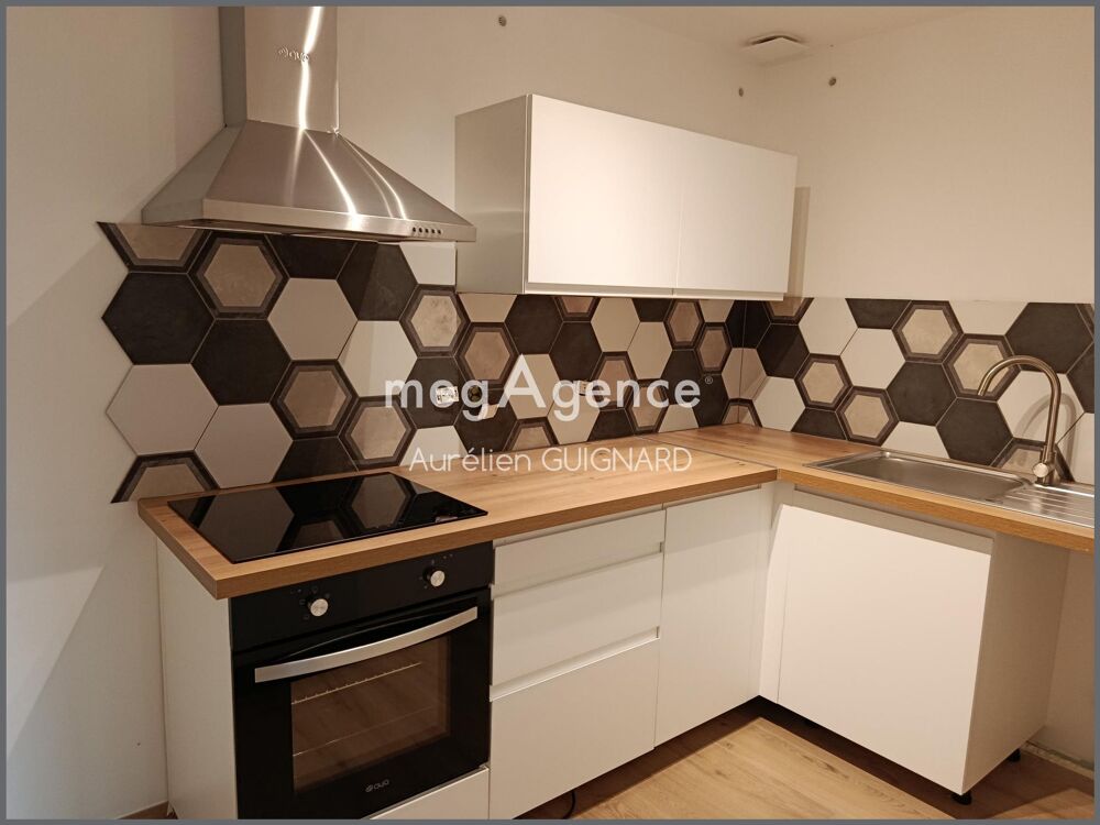 Vente Immeuble Loyers 1825€/mois. Composé de 3 logements Bressuire