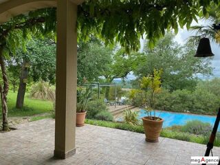 Vente Maison Maison familiale 5 chambres 131 m² dans un cadre verdoyant Mirambeau