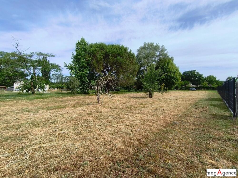 Vente Terrain Terrain constructible de 1 667 m² à Saint-Girons-d'Aiguevives Saint-girons-d'aiguevives