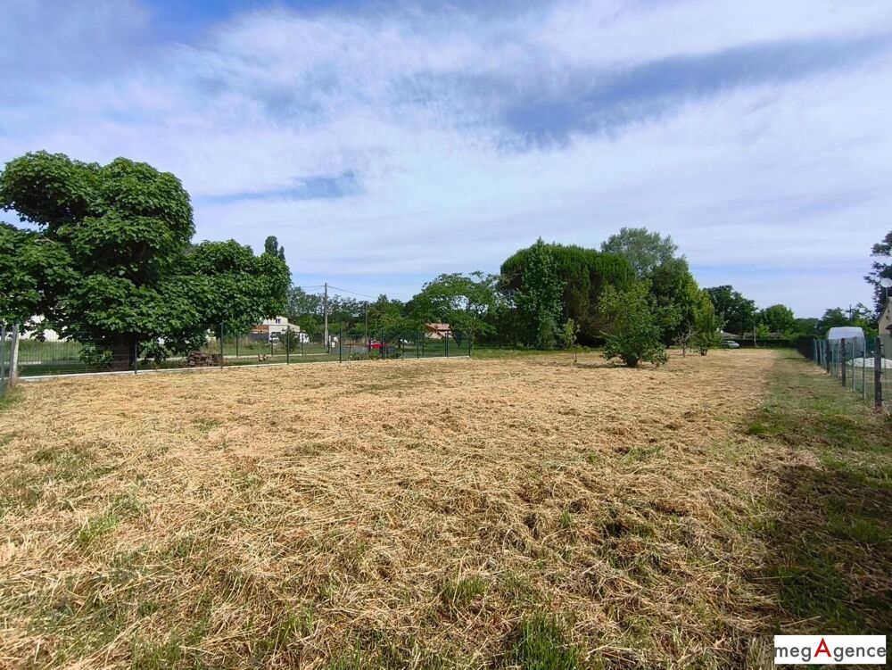 Vente Terrain Terrain constructible de 1 667 m² à Saint-Girons-d'Aiguevives Saint-girons-d'aiguevives