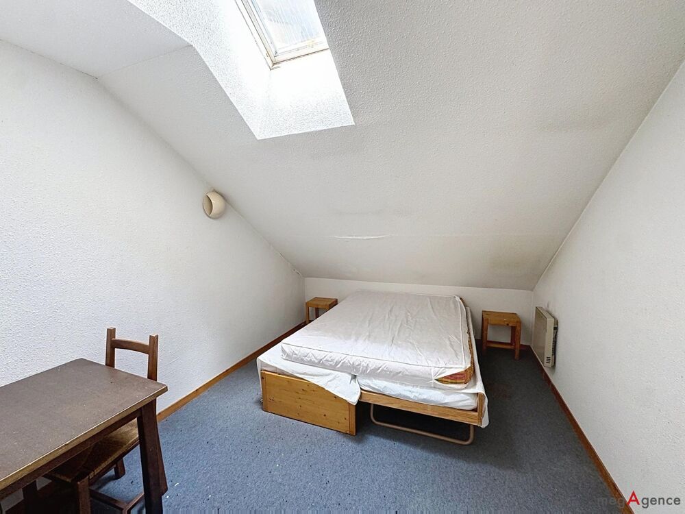Dernier étage, logement à rénover