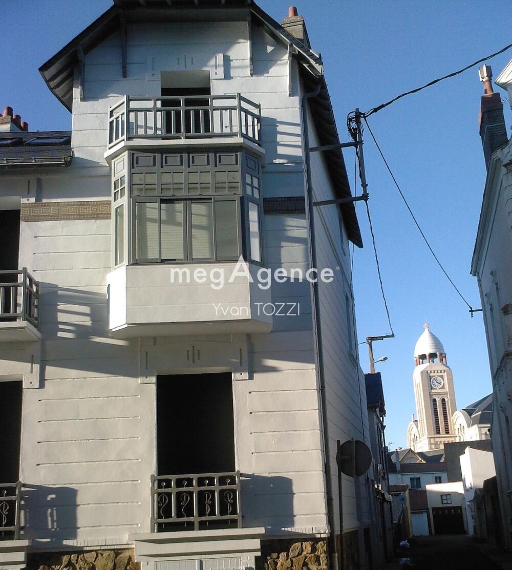 Vente Maison Demeure de 279 m2  au pied de la grande plage. Les sables-d'olonne