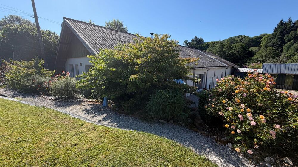 Maison de 2018 proche de PONTIVY avec très grand garage idéale artisan
