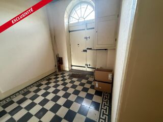  Maison à vendre 15 + pièces 598 m²