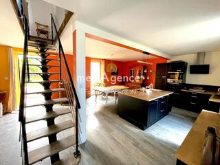  Maison à vendre 6 pièces 194 m²
