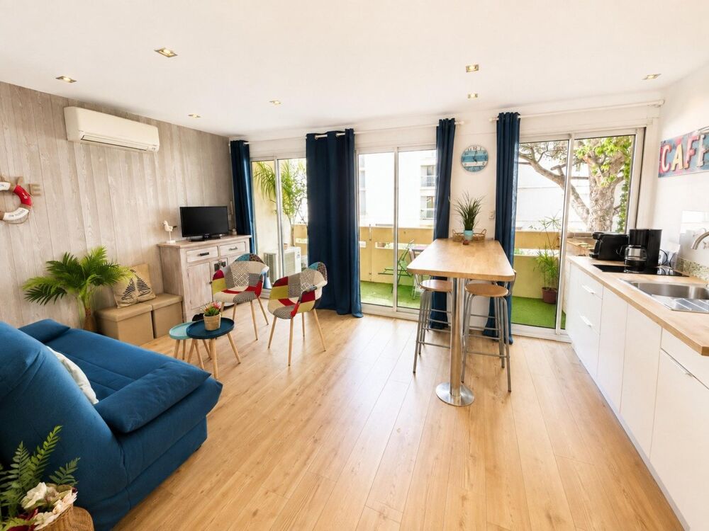 Vente Appartement À VENDRE – PORT-FRÉJUS – 35 m² – À 350 M DE LA PLAGE – CAVE – PARKING Frejus