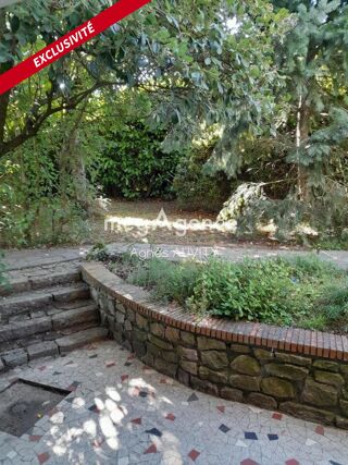  Maison  vendre 9 pices 162 m