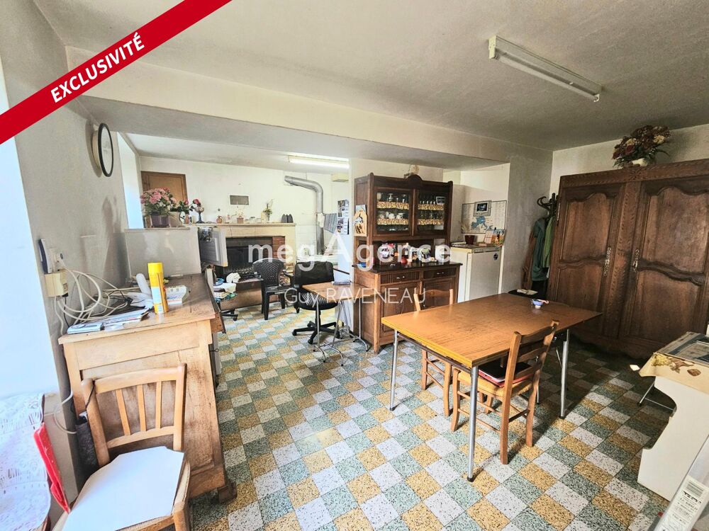 Vente Maison ANCIEN CORPS DE FERME A RENOVER - VOLUMES EXCEPTIONNELS, À 5 MINUTES DE MONTREUIL-BELLAY Antoigne