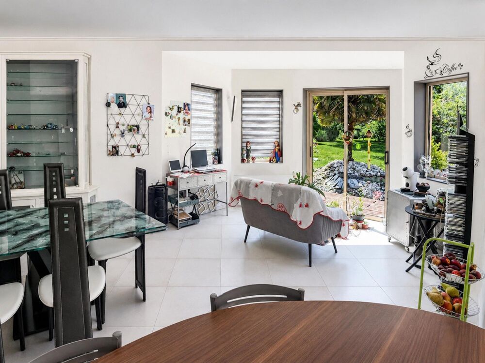 Vente Maison Maison 183 m² avec un très beau jardin et dépendances Mulsanne