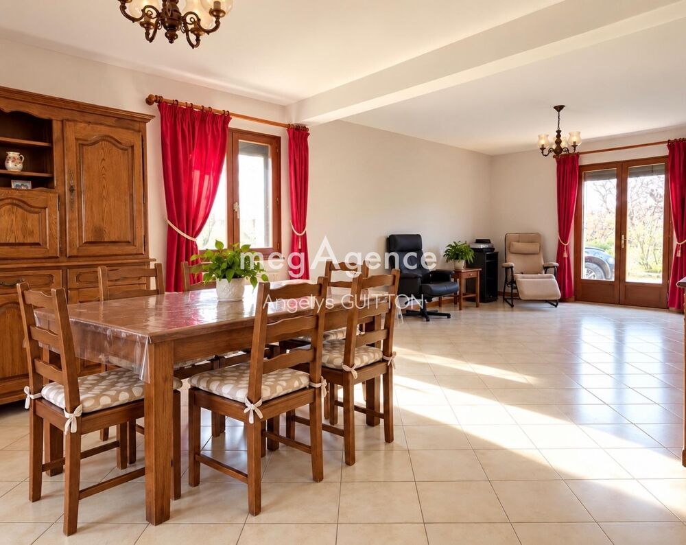 Vente Maison Maison familiale aux beaux volumes – Beaumont-sur-Sarthe Beaumont-sur-sarthe