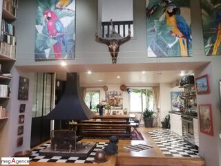  Maison  vendre 9 pices 230 m