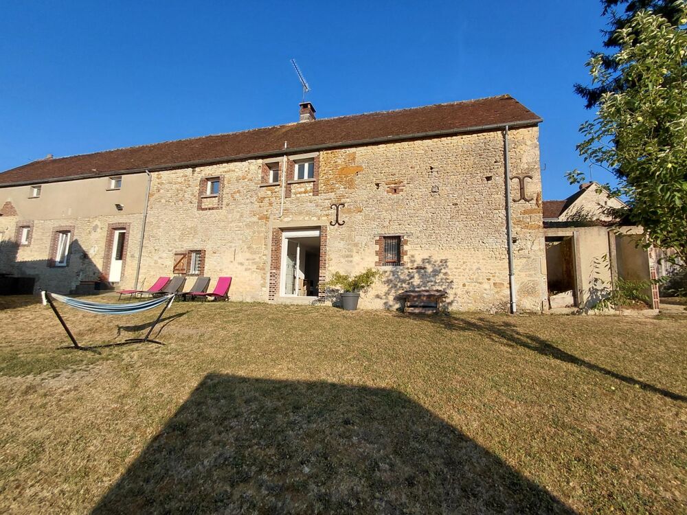 Maison 8 pièces 233 m² · à Mortagne-au-Perche · 233 m² · 244 400 €