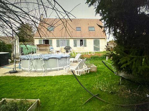   Maison sur 1025m2 de terrain clos Maison - 7 pice(s) - 122 m