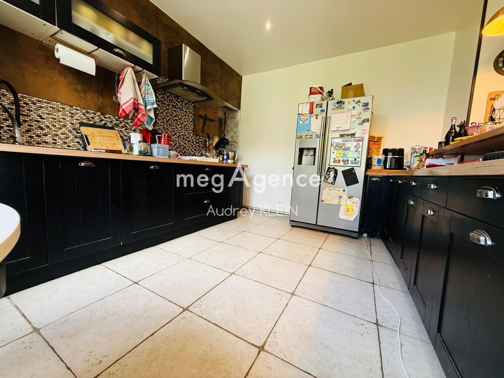 Belle propriété au calme avec terrain, piscine et box équestre