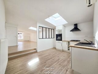  Immeuble à vendre 204 m²