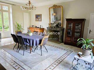  Maison à vendre 11 pièces 263 m²