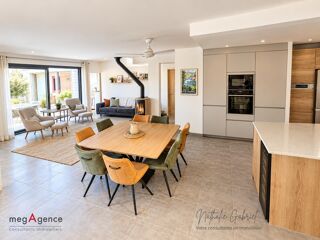  Maison à vendre 10 pièces 203 m²
