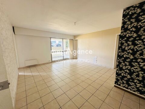 LOCAL &Agrave; LOUER BRABANT 670 49300 Cholet