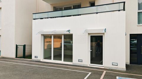 &Agrave; louer – Bureaux / local m&eacute;dical 80 m&sup2; neuf avec parking Fr&eacute;jus Capitou 2000 83600 Frejus
