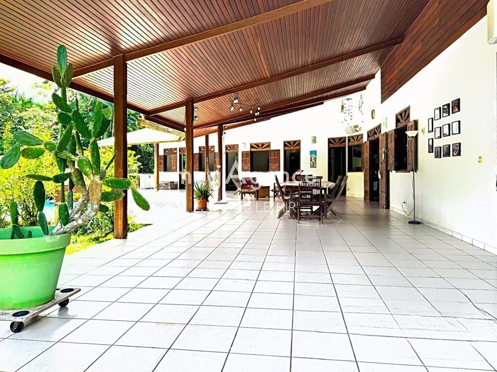 Vente Maison Maison d'architecte 6 pièces à Mogès Stoupan Matoury