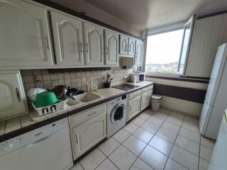  Appartement à louer 4 pièces 75 m²