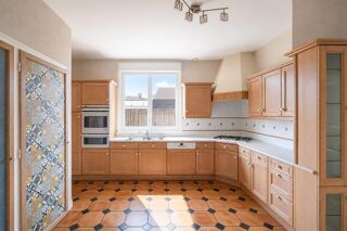  Maison à vendre 10 pièces 280 m²