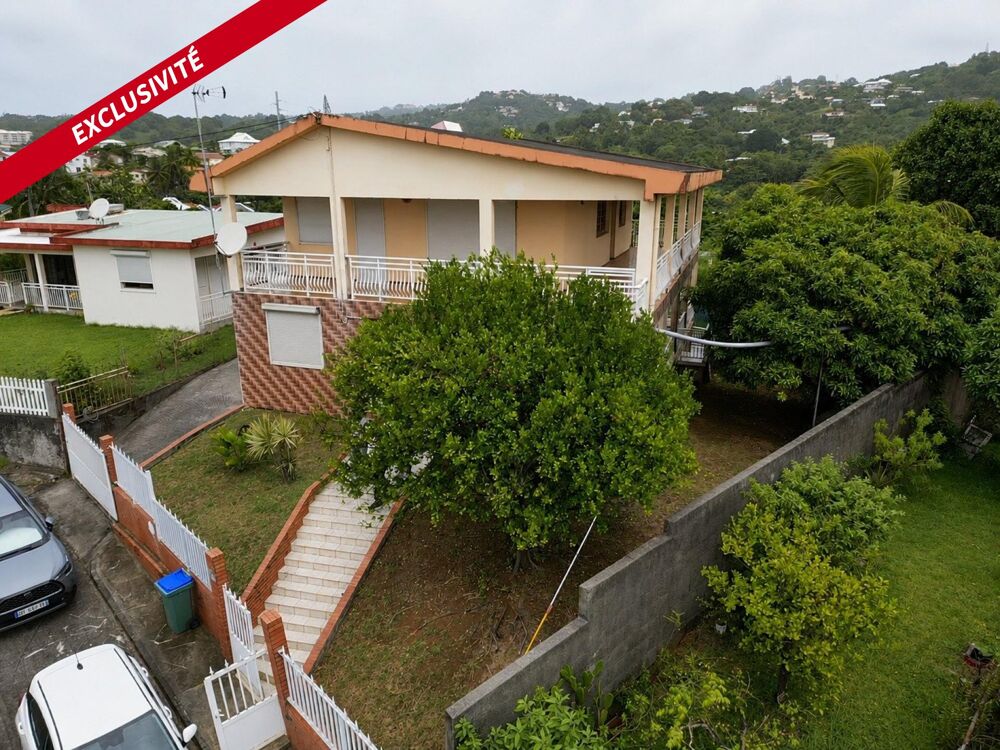 Vente Maison Le Robert : superbe maison F9 avec jardin Le robert