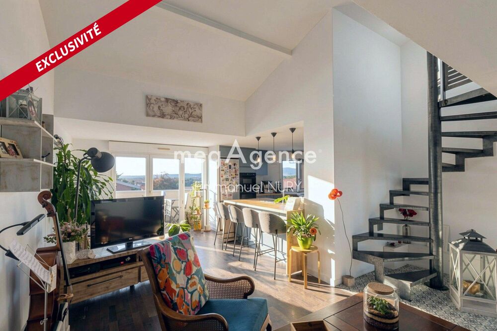 Vente Appartement Cœur de Saint Genis-les-Ollières – T4 duplex avec balcon & parking + garage Saint-genis-les-ollieres