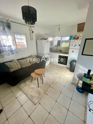  Immeuble � vendre 203 m�