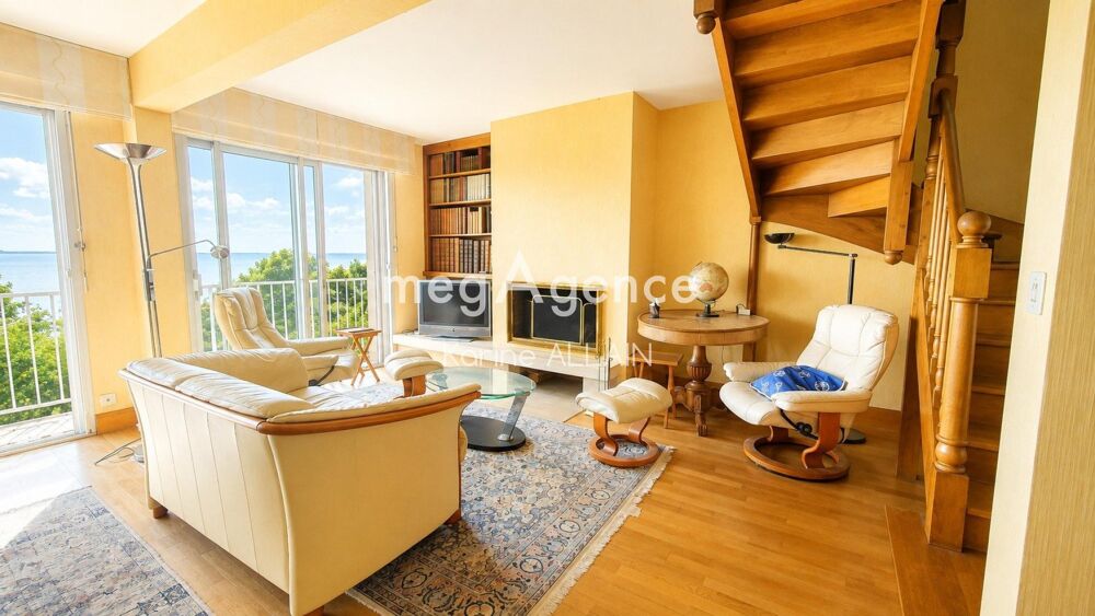 Face mer  appartement 5 pièces avec balcon, garage et parking