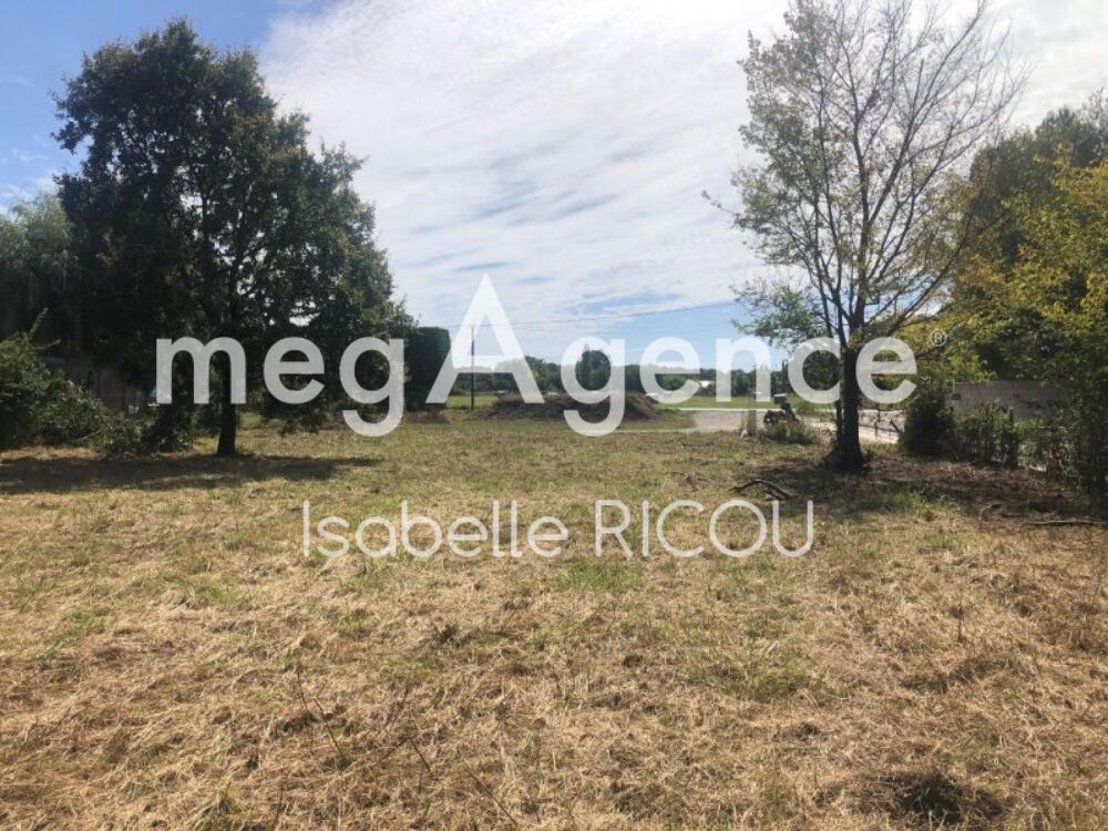 Vente Terrain LE CHATEAU D'OLERON, TERRAIN A BATIR viabilisé 718 m² Le chateau-d'oleron