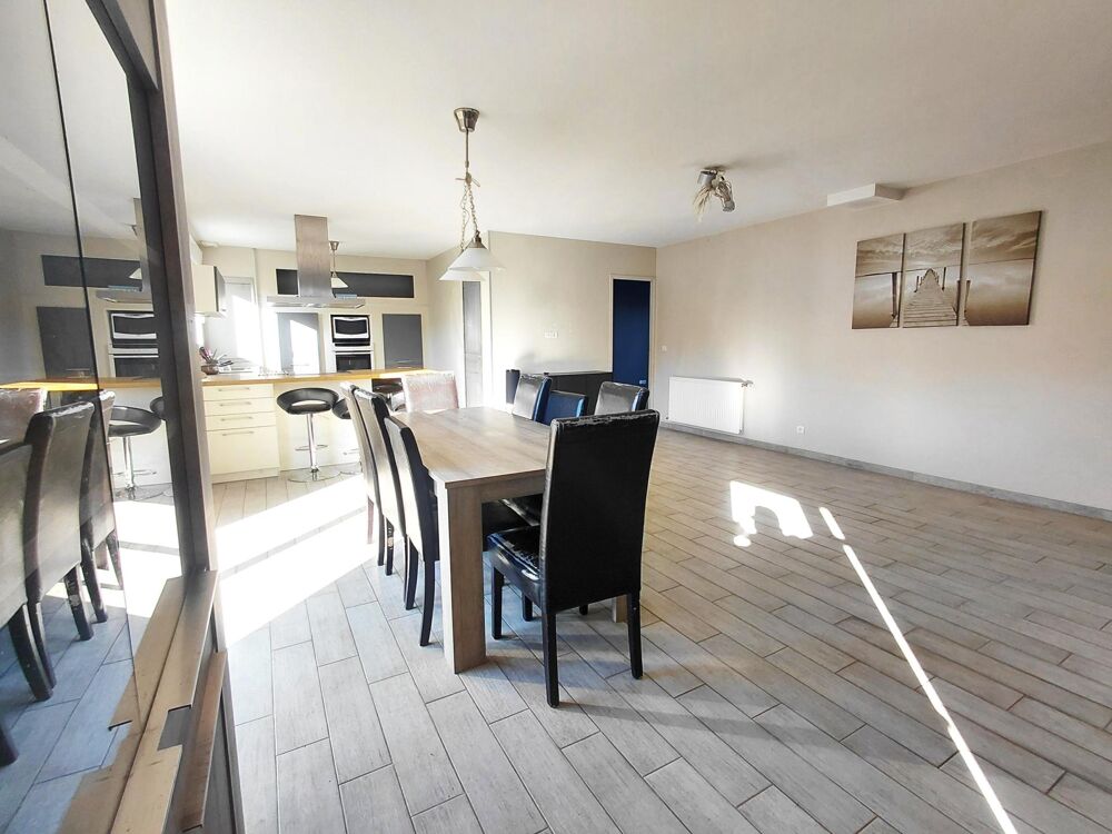 Maison (2011), plain pied, 4 chambres, jardin, garage