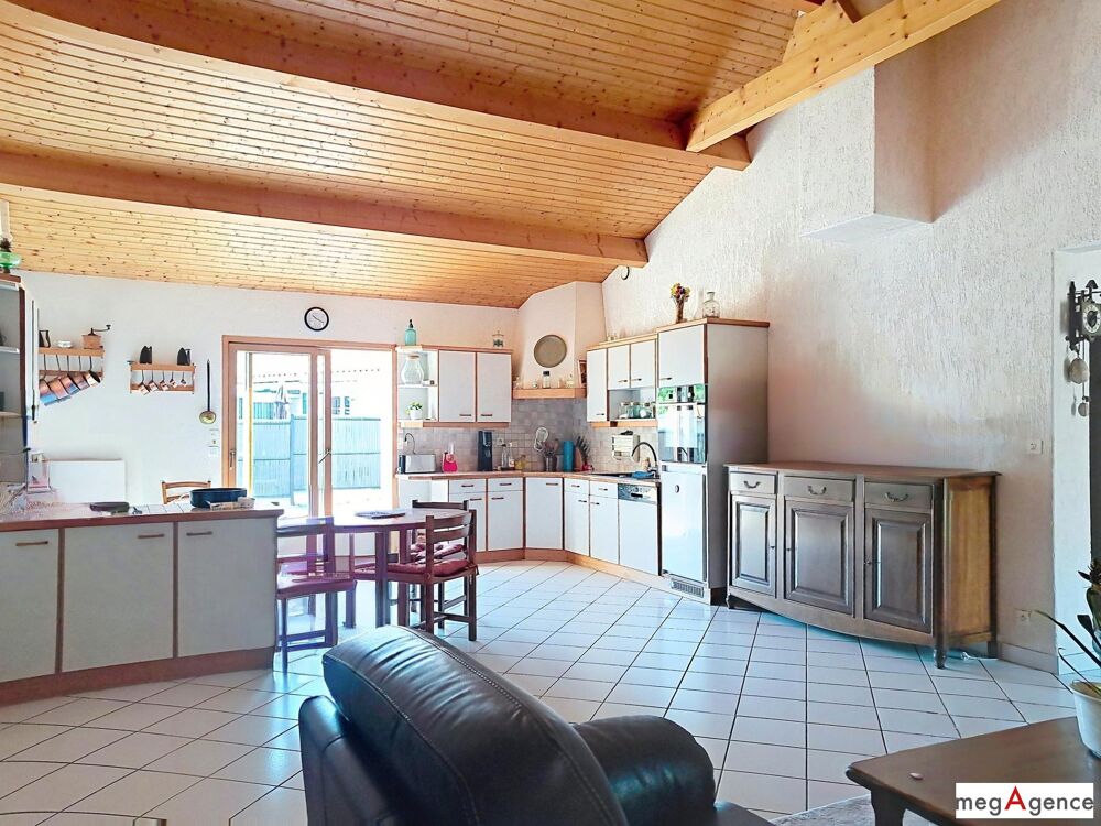 Vente Maison Vertou Bourg – Maison de plain-pied avec beaux volumes et 2 garages Vertou
