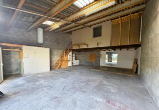  Parking / Garage à vendre 82 m²