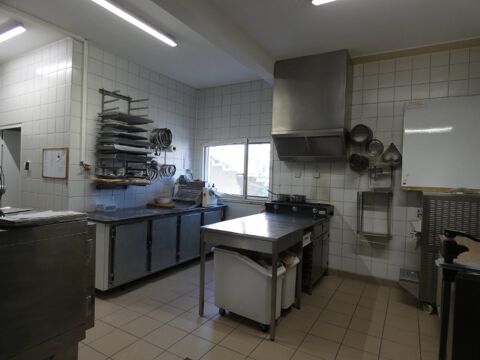   Ecouves 61250.Murs et fond boulangerie patisserie. 