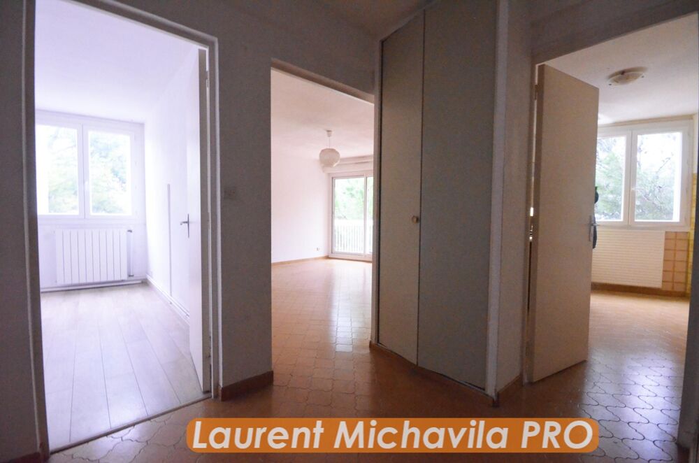 Vente Appartement Appartement de 50m2 avec ascenseur avec terrasse, cave et place de parking privative Beziers