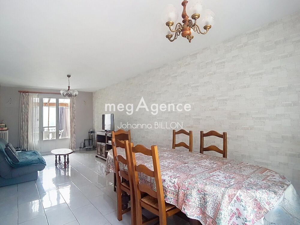 Vente Maison Maison de ville au fond d'une impasse, avec beaucoup de potentiel !! Joue-les-tours
