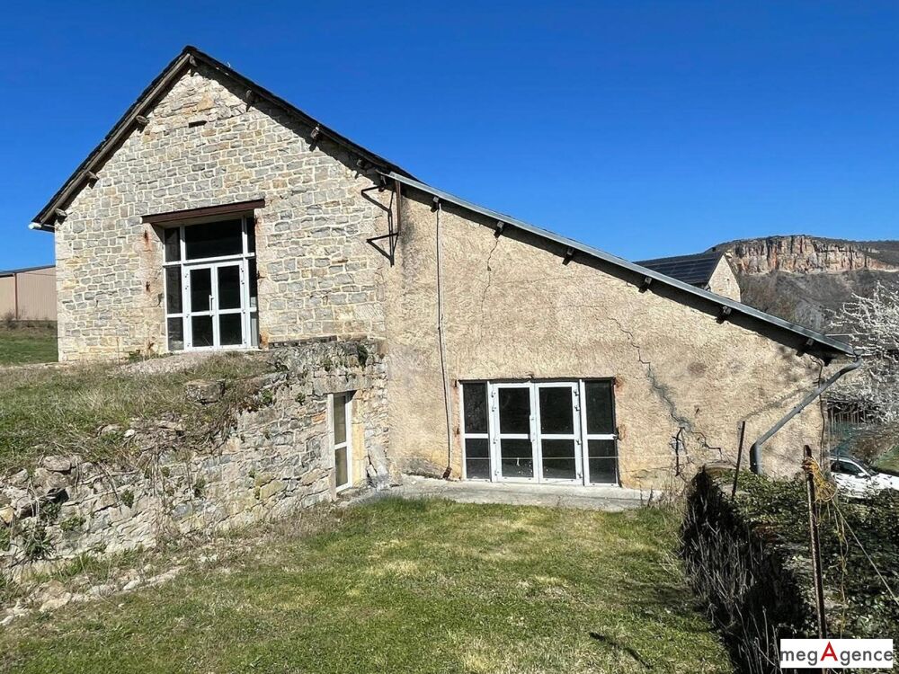 Corps de ferme 1220 m² avec photovoltaïque