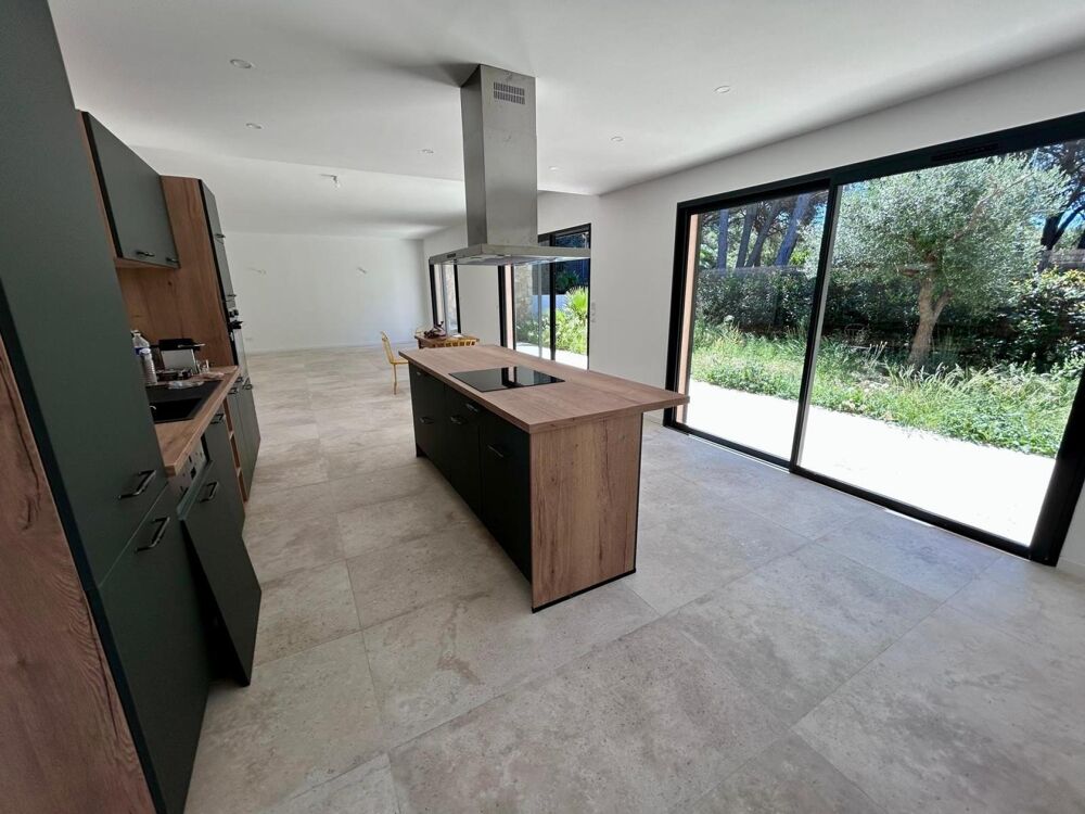 à vendre  Maison Saint-Raphaël (83700)