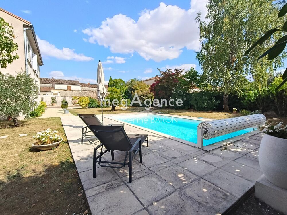 Maison 3 chambres jardin piscine