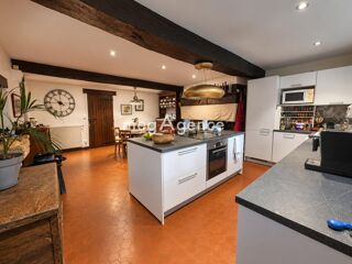 Vente Maison Propriété avec piscine et dépendances – Jusqu'à 5,3 hectares aux portes de Bordeaux Camblanes-et-meynac
